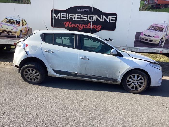 Renault Megane III Berline 1.5 dCi 90 Sloopvoertuig (2010, Wit)