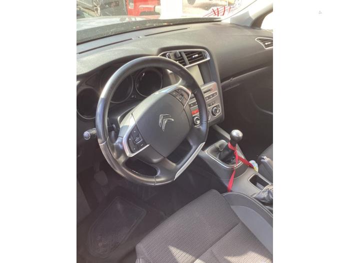 Citroen C4 Berline 1.2 12V e-THP PureTech 110 Sloopvoertuig (2016, Grijs)