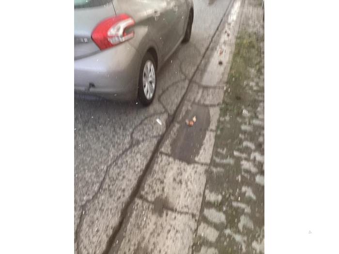 Peugeot 208 I 1.2 Vti 12V PureTech 82 Sloopvoertuig (2013, Grijs)