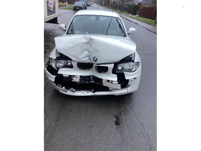 BMW 1 serie 116i 2.0 16V Sloopvoertuig (2011, Wit)
