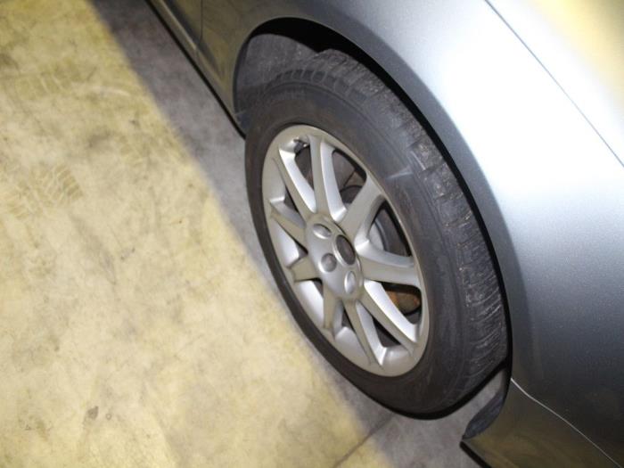 Audi A6 Avant 2.0 TDI 16V Sloopvoertuig (2010, Metallic, Zilver)