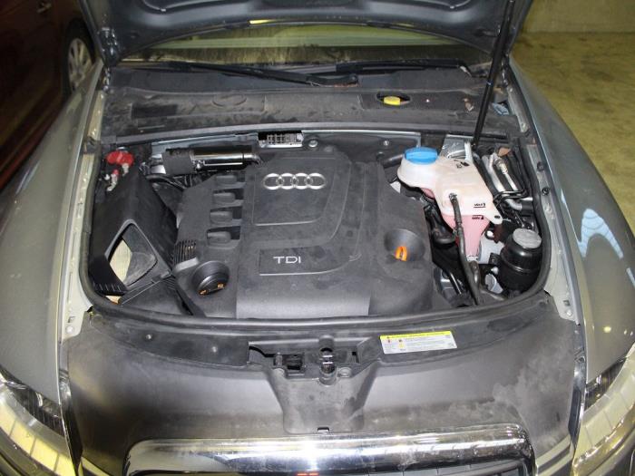 Audi A6 Avant 2.0 TDI 16V Sloopvoertuig (2010, Metallic, Zilver)