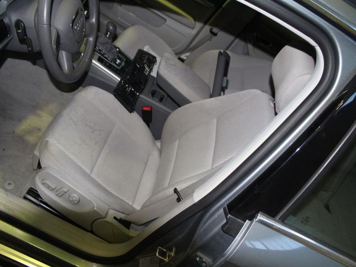 Audi A6 Avant 2.0 TDI 16V Sloopvoertuig (2010, Metallic, Zilver)