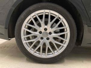 Audi A6 2.0 TDI 16V Sloopvoertuig (2017, Metallic, Zwart)