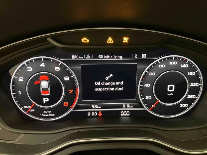 Audi A4 Quattro 2.0 TFSI 16V Sloopvoertuig (2017, Metallic, Grijs)