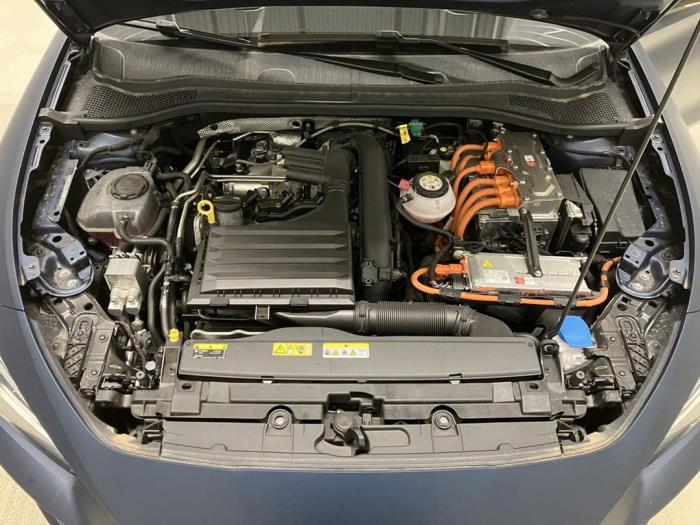 Cupra Leon 1.4 e-Hybrid 16V Sloopvoertuig (2022, Donker, Blauw)