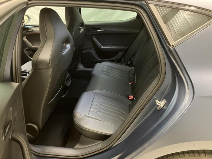 Cupra Leon 1.4 e-Hybrid 16V Sloopvoertuig (2022, Donker, Blauw)