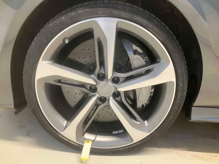 Audi RS7 Sportback 4.0 V8 TFSI Performance 32V Sloopvoertuig (2017, Metallic, Grijs)