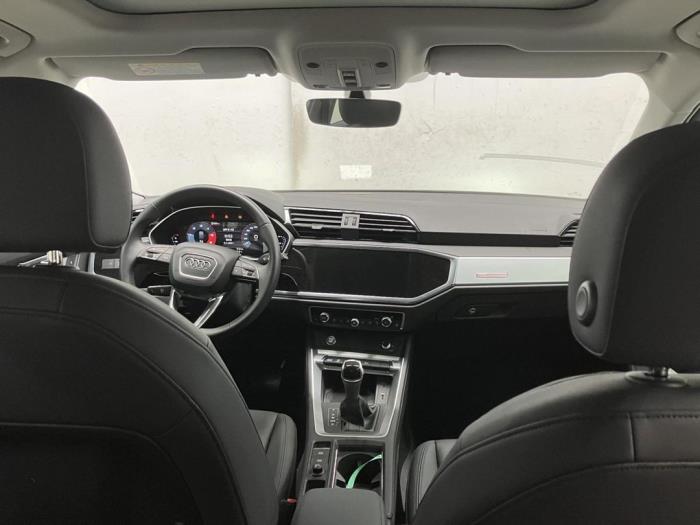 Audi Q3 2.0 35 TDI 16V Sloopvoertuig (2022, Metallic, Grijs)