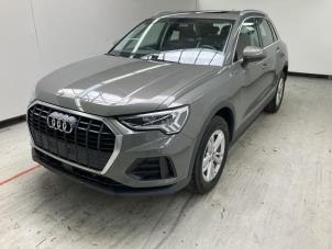 Audi Q3 2.0 35 TDI 16V  (Sloop)