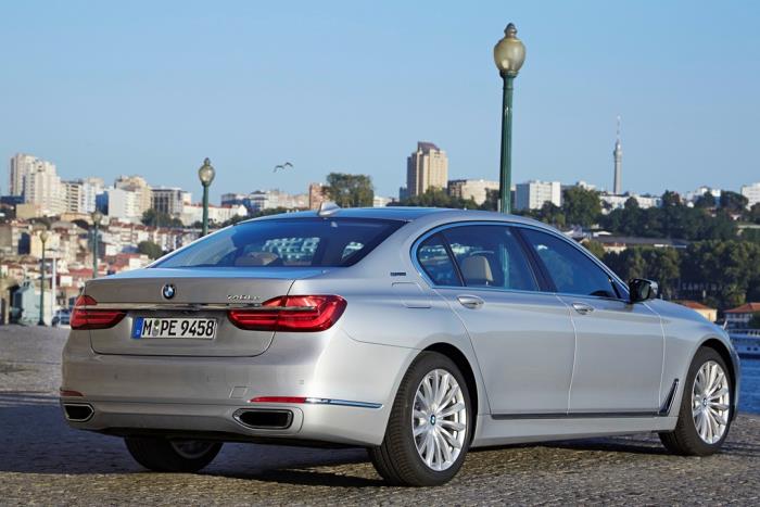 BMW 7 serie 740d,Ld xDrive 24V Sloopvoertuig (2017, Metallic, Zilvergrijs)