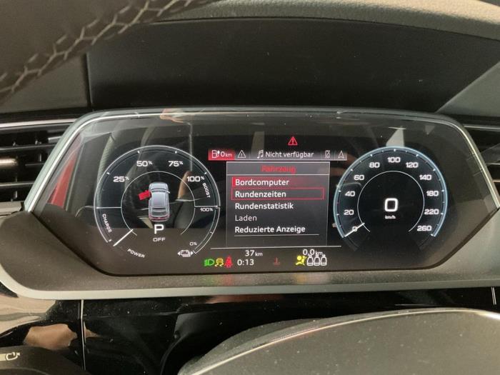 Audi e-tron S Sportback S Sloopvoertuig (2022, Metallic, Rood)