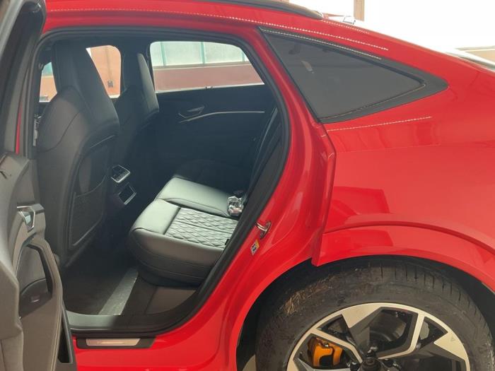 Audi e-tron S Sportback S Sloopvoertuig (2022, Metallic, Rood)