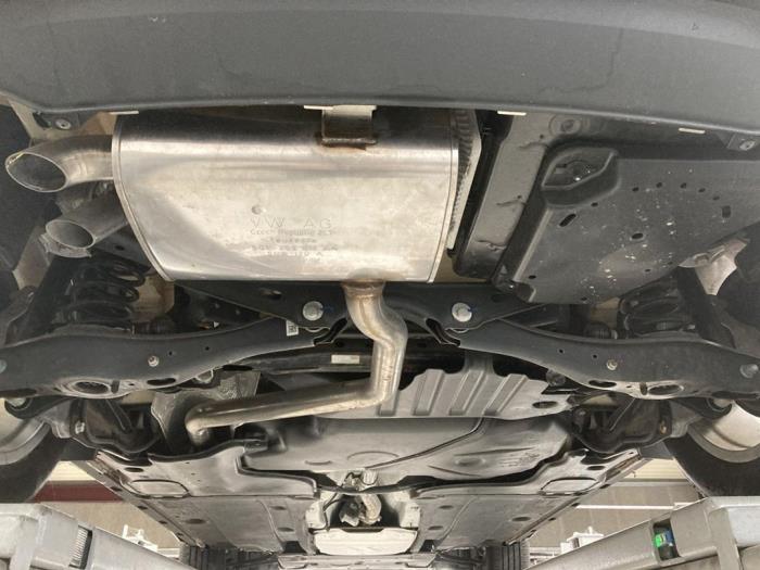 Audi Q3 1.5 35 TFSI 16V Sloopvoertuig (2022, Metallic, Wit)