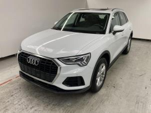 Audi Q3 1.5 35 TFSI 16V  (Sloop)