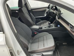 Seat Leon Sportstourer 1.5 TSI 16V Sloopvoertuig (2023, Metallic, Wit)