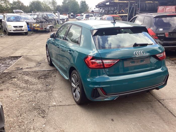 Audi A1 Sportback 1.0 30 TFSI 12V Sloopvoertuig (2020, Groen)