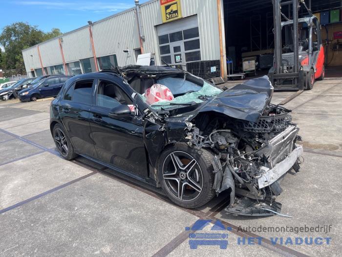 Mercedes A 1.3 A-180 Turbo 16V Sloopvoertuig (2019, Zwart)