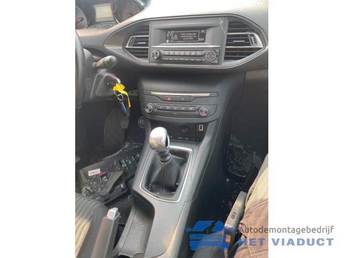 Peugeot 308 SW 1.5 BlueHDi 100 Sloopvoertuig (2019, Wit)