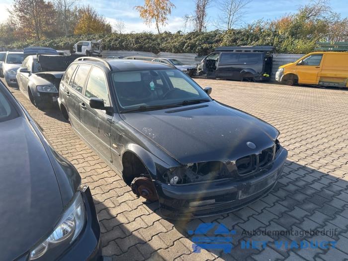 BMW 3 serie Touring 318i Sloopvoertuig (2001, Zwart)