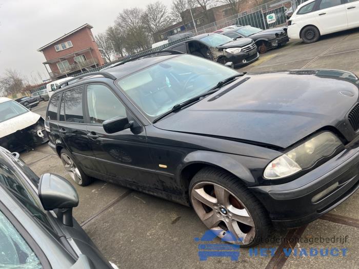 BMW 3 serie Touring 318i Sloopvoertuig (2001, Zwart)