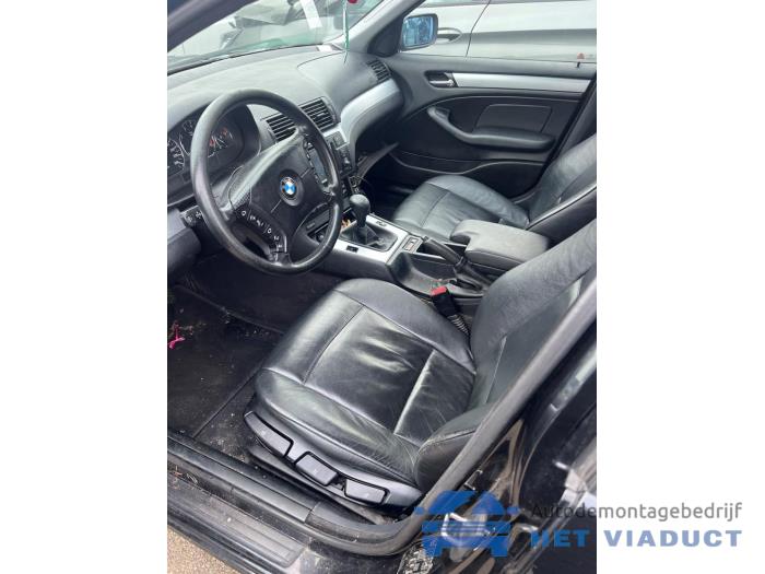 BMW 3 serie Touring 318i Sloopvoertuig (2001, Zwart)