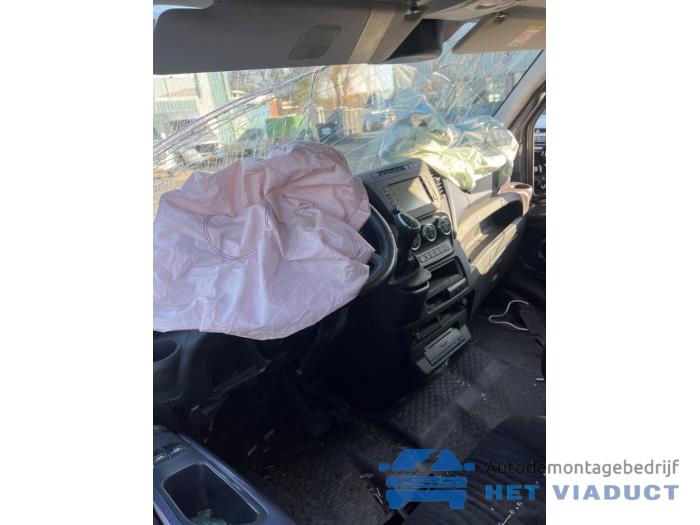 Iveco New Daily VI 35C18, 40C18, 50C18, 65C18, 70C18, 35S18 Sloopvoertuig (2018, Grijs)