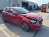 Mazda 2 1.5 SkyActiv-G 90 Sloopvoertuig (2016, Rood)