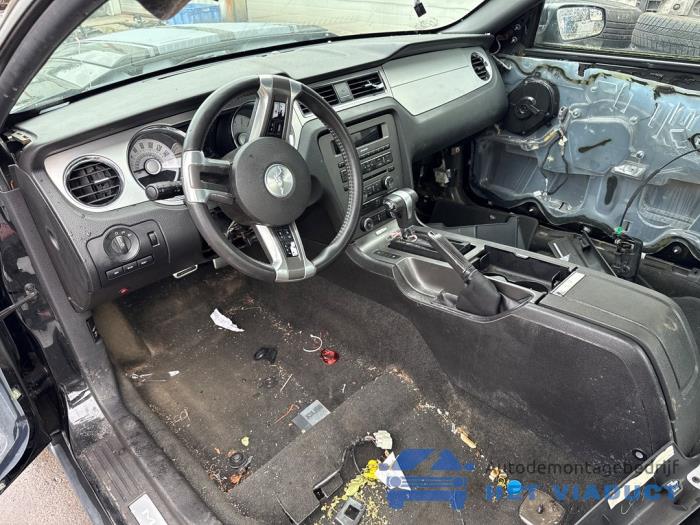 Ford Usa Mustang V 3.7 V6 24V Duratec Ti-VCT Sloopvoertuig (2012, Zwart)