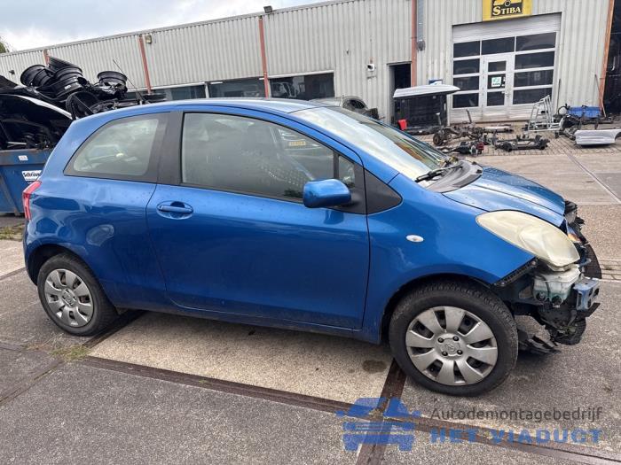 Toyota Yaris II 1.0 12V VVT-i Sloopvoertuig (2006, Blauw)
