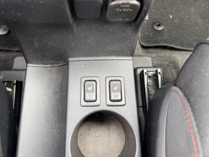 Mazda 5 1.6 CITD 16V Sloopvoertuig (2013, Rood)