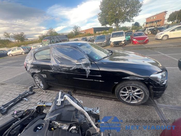 BMW 1 serie 116d 1.6 16V Efficient Dynamics Sloopvoertuig (2014, Zwart)