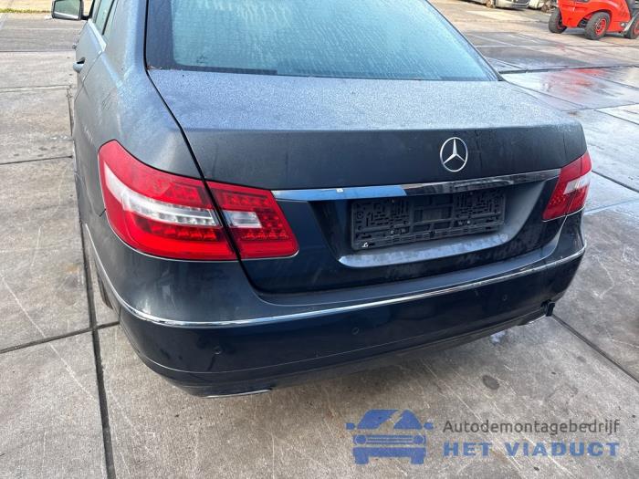 Mercedes E E-200 CGI 16V BlueEfficiency Sloopvoertuig (2012, Grijs)
