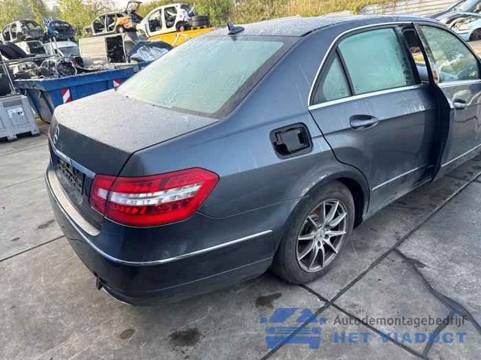 Mercedes E E-200 CGI 16V BlueEfficiency Sloopvoertuig (2012, Grijs)
