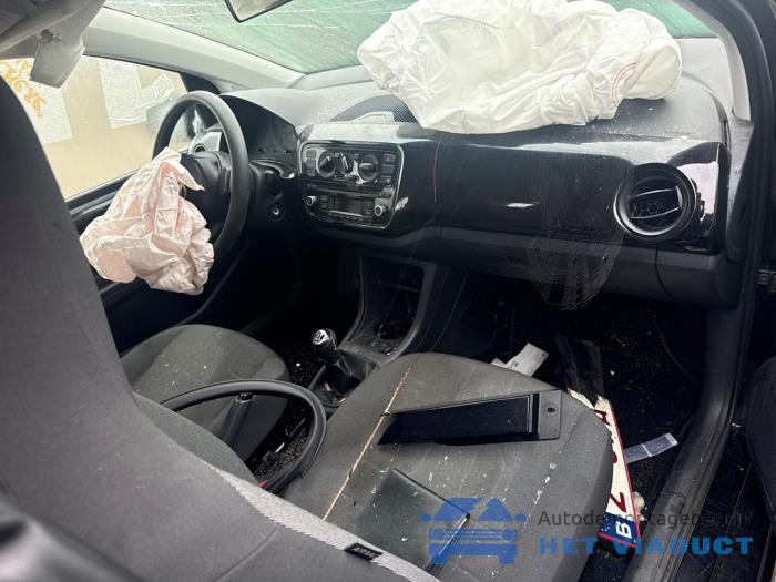 Volkswagen Up! 1.0 12V 60 Sloopvoertuig (2015, Zwart)