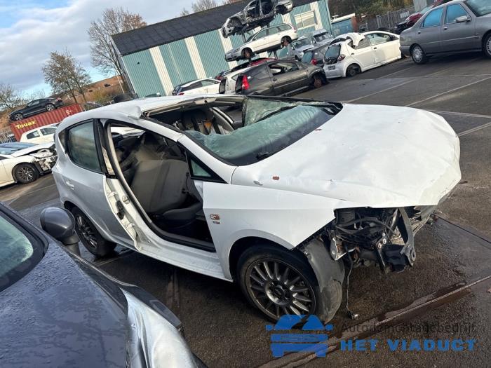 Seat Ibiza IV 1.6 TDI 105 Sloopvoertuig (2012, Wit)