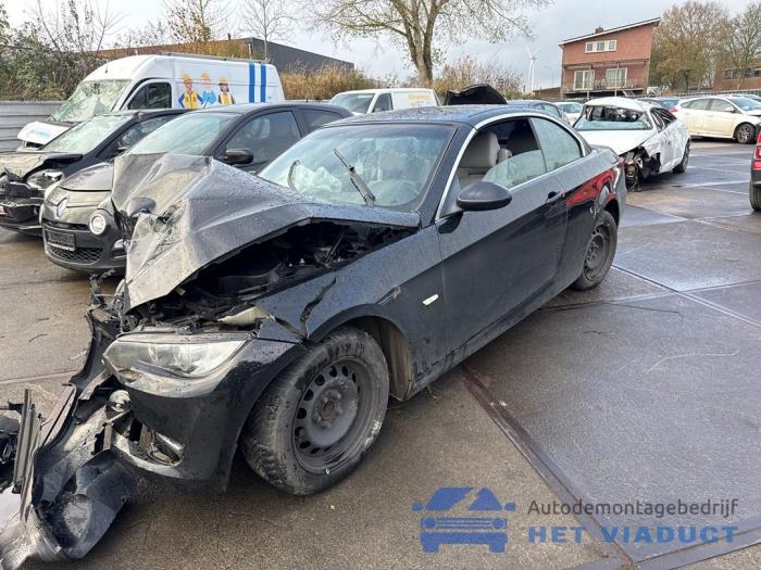 BMW 3 serie 320i 16V Sloopvoertuig (2008, Zwart)