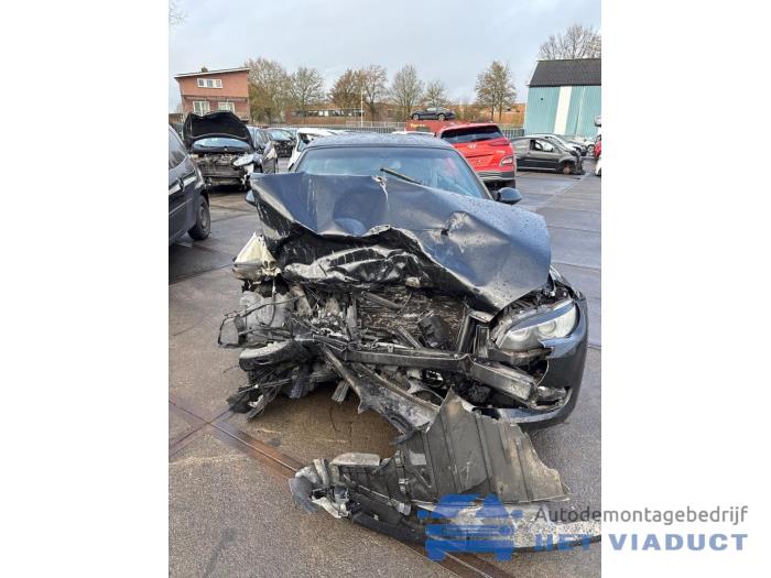 BMW 3 serie 320i 16V Sloopvoertuig (2008, Zwart)