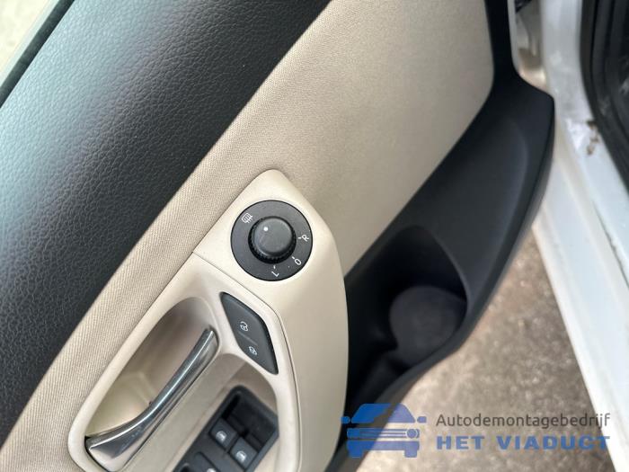 Volkswagen Polo V 1.2 12V BlueMotion Technology Sloopvoertuig (2009, Wit)