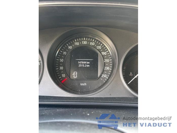 Renault Megane IV 1.2 Energy TCE 100 Sloopvoertuig (2018, Wit)