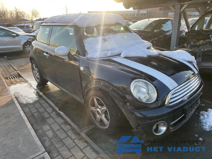 Mini Mini 1.6 16V Cooper Sloopvoertuig (2006, Zwart) Het Viaduct