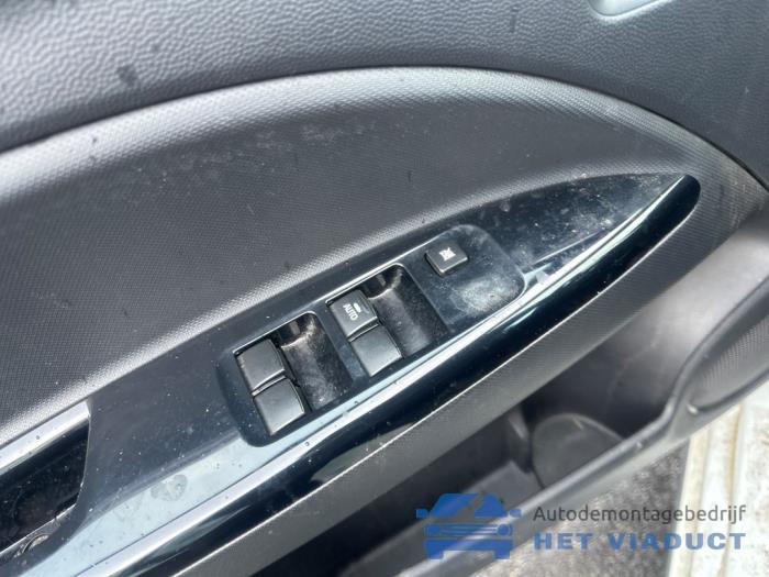 Mitsubishi Space Star 1.2 12V Sloopvoertuig (2018, Wit)
