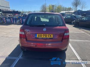 Fiat Stilo 1.4 16V Sloopvoertuig (2004, Rood)