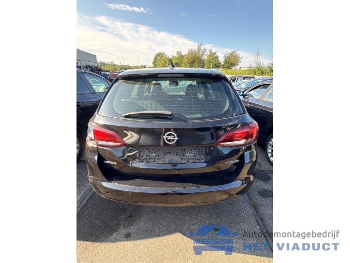 Opel Astra K Sports Tourer 1.4 Turbo 16V Sloopvoertuig (2017, Zwart)