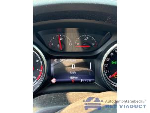 Opel Astra K Sports Tourer 1.4 Turbo 16V Sloopvoertuig (2017, Zwart)