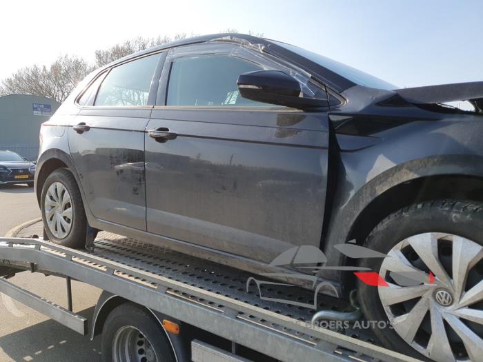 Volkswagen Polo VI 1.0 MPI 12V Sloopvoertuig (2019, Zwart)