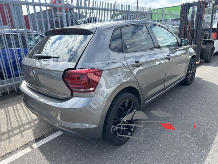 Volkswagen Polo VI 1.0 TSI 12V Sloopvoertuig (2018, Grijs)