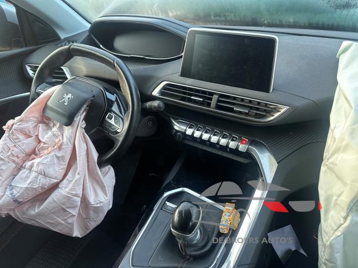 Peugeot 5008 II 1.6 BlueHDi 115 Sloopvoertuig (2017, Grijs)