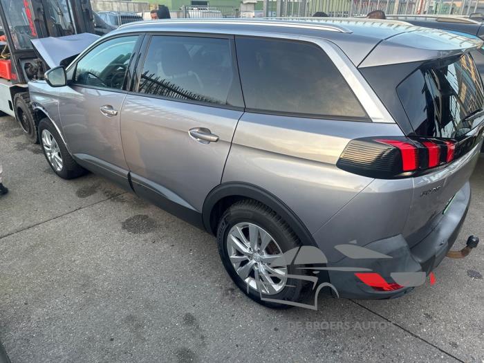 Peugeot 5008 II 1.6 BlueHDi 115 Sloopvoertuig (2017, Grijs)