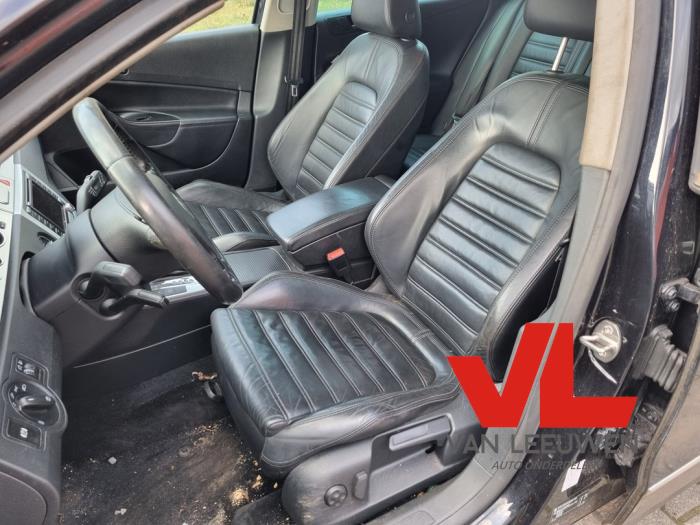 Volkswagen Passat Variant 2.0 TDI 16V 140 Sloopvoertuig (2007, Zwart)